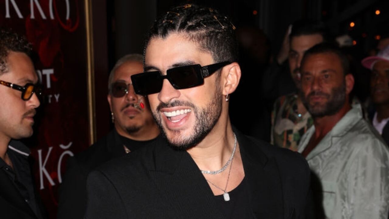 Bad Bunny asiste a la celebración de la gran inauguración del restaurante Gekko Miami el 11 de agosto de 2022 en Miami, Florida. (Foto de Alexander Tamargo/Getty Images)