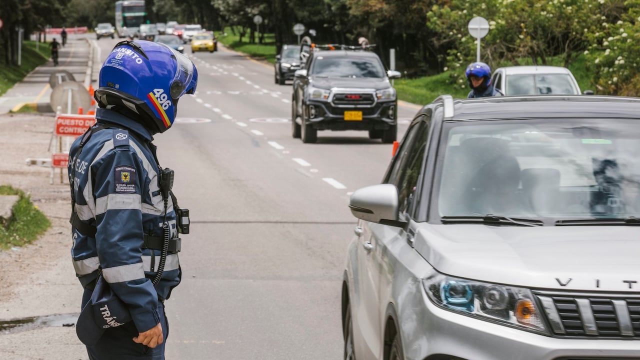 Las autoridades han desplegado todo un operativo para garantizar la seguridad vial.