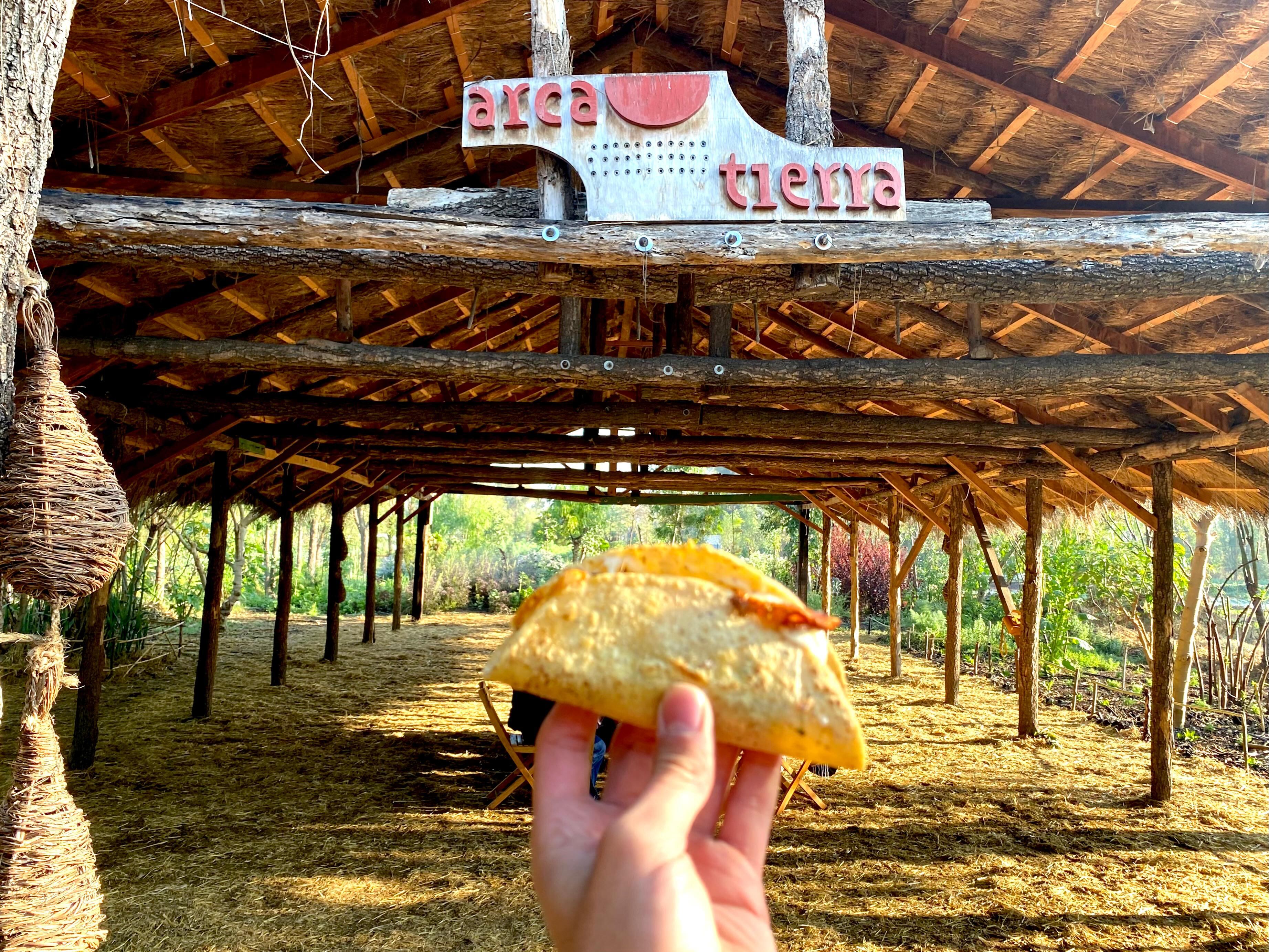 Arca Terra trabaja de la mano con campesinos mexicanos para conseguir ingredientes orgánicos y sostenibles.