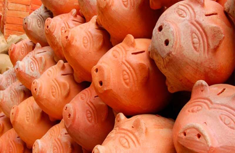 Cerámica artesanal de Ráquira-Colombia (desde 2010). Foto tomada del sitio web de la SIC.