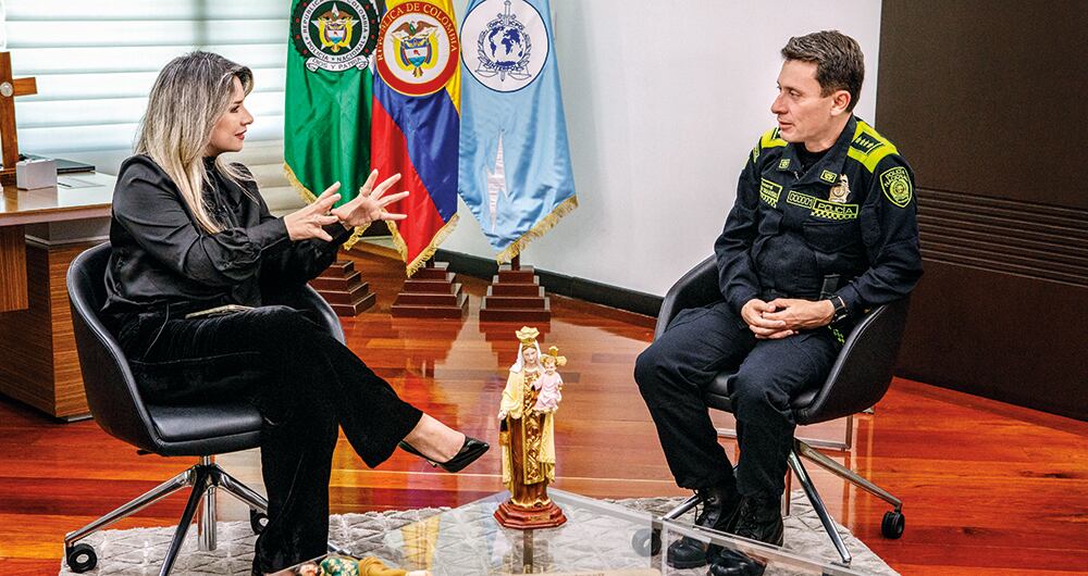 El general Henry Sanabria en entrevista con Vicky Dávila.
