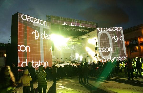 Inaguración de la XXVII Feria Internacional del Libro - FILBO  Peru Director Musical Edyy Sánchez 