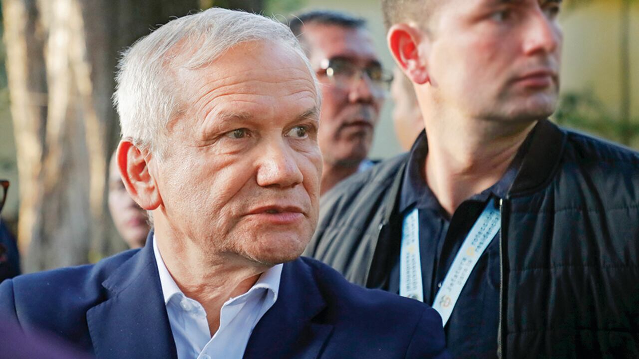 carlos ramón gonzález Director de la Dirección Nacional de Inteligencia