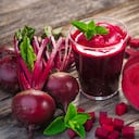 Este vegetal tiene un efecto alcalino en el cuerpo que mejora la salud de las articulaciones y los tejidos.