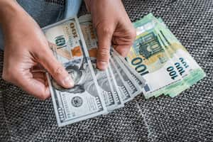 Remesas dólares pesos