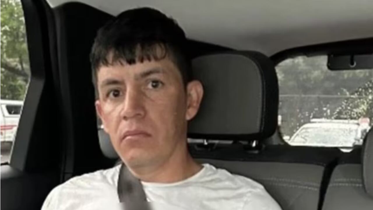 Olvin Mauricio Martínez Coto fue identificado por las autoridades migratorias como un fugitivo internacional