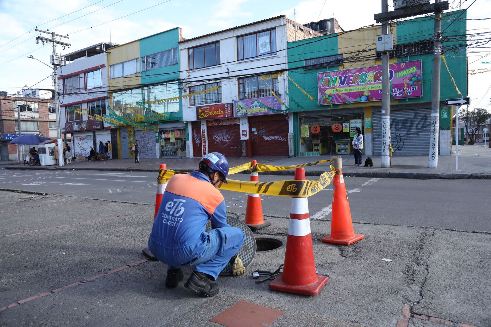 ETB aceleró durante este año el retiro de todo el cableado que contiene cobre en la ciudad