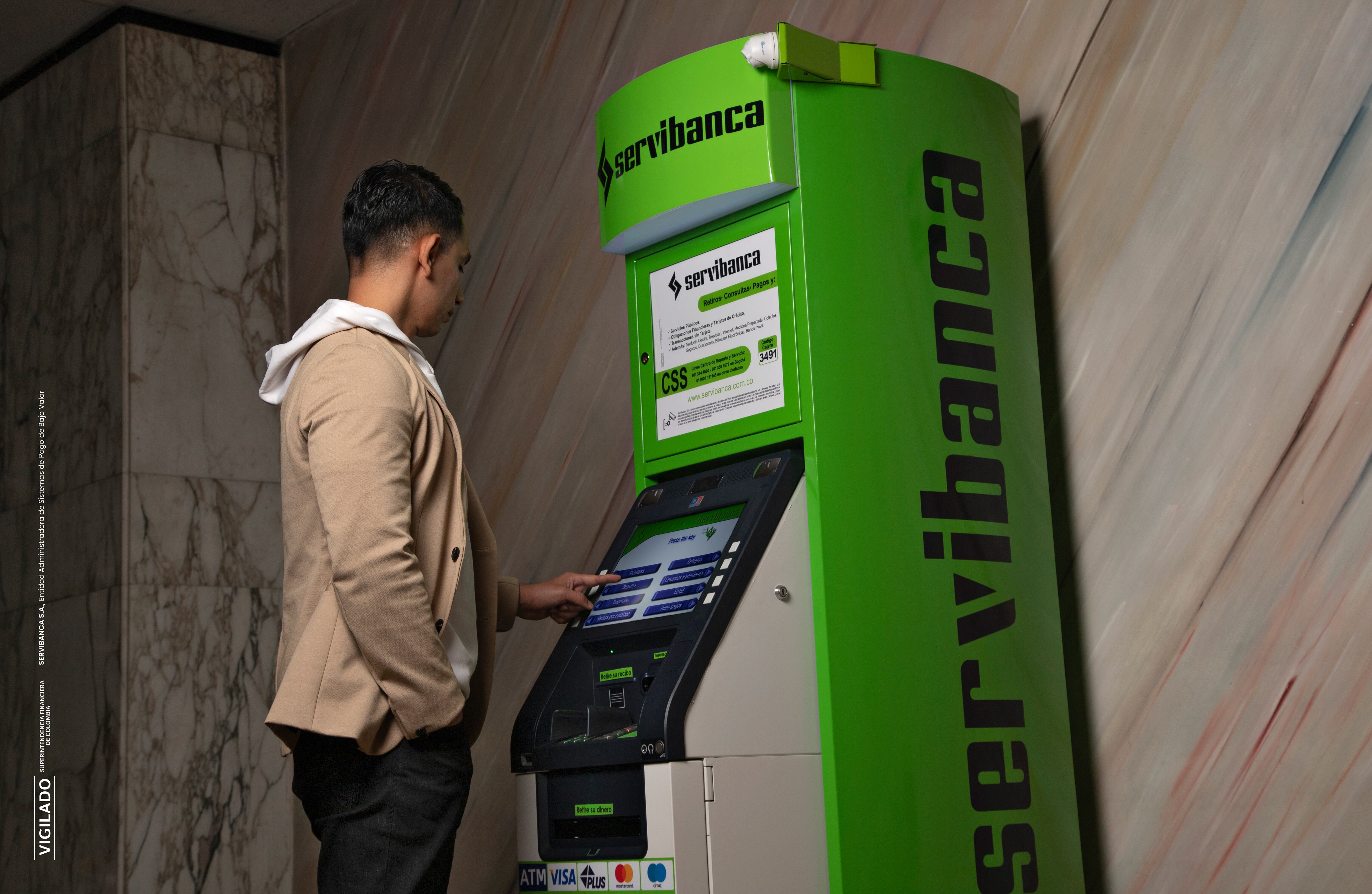 Servibanca con su red de cajeros automáticos, cuenta con una cobertura en 802 ciudades y municipios del país a través de 2.751 ATMs monitoreados las 24 horas.