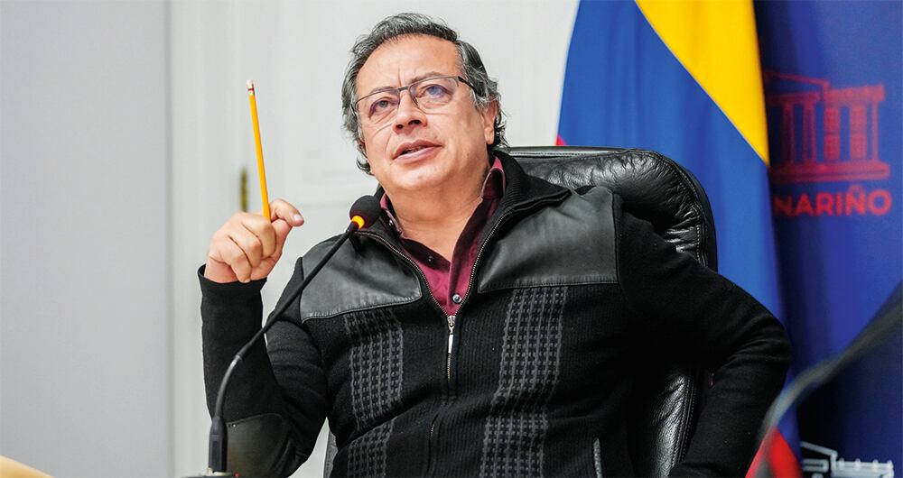  Durante la campaña presidencial, Gustavo Petro prometió que no subiría el diésel, pero las cuentas no cuadran y tuvo que hacerlo. Sin embargo, el impacto será bajo.