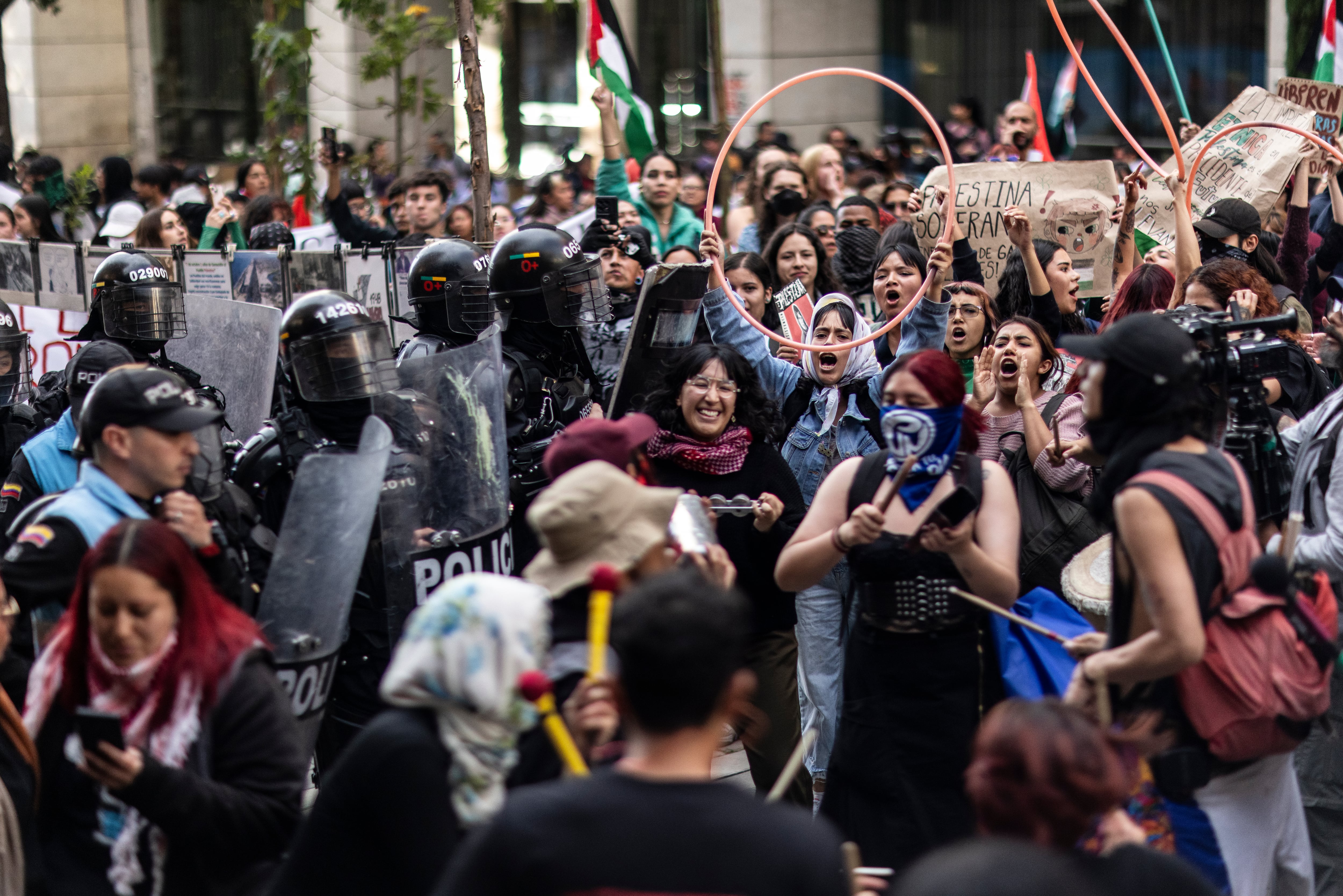 Manifestación a favor de Palestina y por la interceptación por parte del Estado de Israel a la Flotilla que se dirigía a Gaza con ayuda humanitaria y defensores de derechos humanos, entre ellos dos colombianas