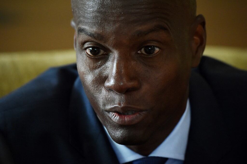 Este hecho se suma a la situación de inseguridad y alteraciones del orden público en Puerto Príncipe, donde los grupos delictivos han tomado el control de aproximadamente el 60 % de la ciudad tras el asesinato del presidente Jovenel Moïse, en julio de 2021.