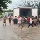 Saquearon camión de alimentos en medio de un aguacero en Soledad, Atlántico.