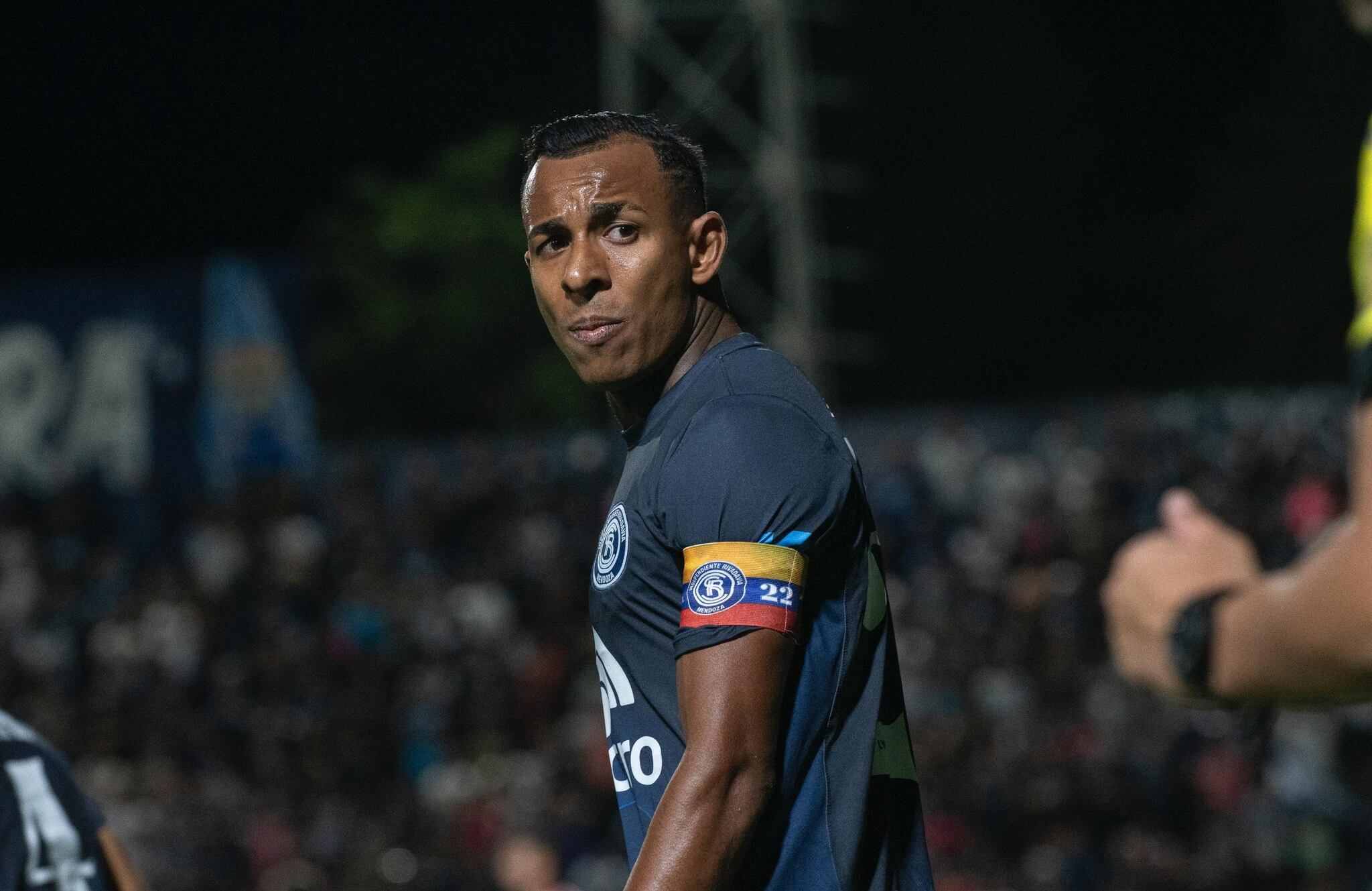 Sebastián Villa una de las principales figuras de Independiente Rivadavia en el fútbol argentino.