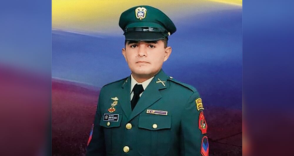 JAIRO VELASCOCabo primero