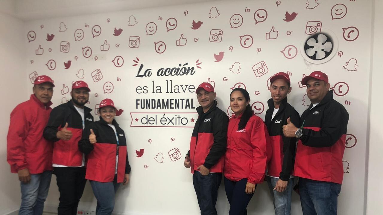 Actualmente, son más de 492 personas vinculadas con los aliados de Claro, de las cuales 284 son mujeres en situación de vulnerabilidad: 86 colombianas, 173 venezolanas, 24 colombo-venezolanas y una mujer colombiana retornada.