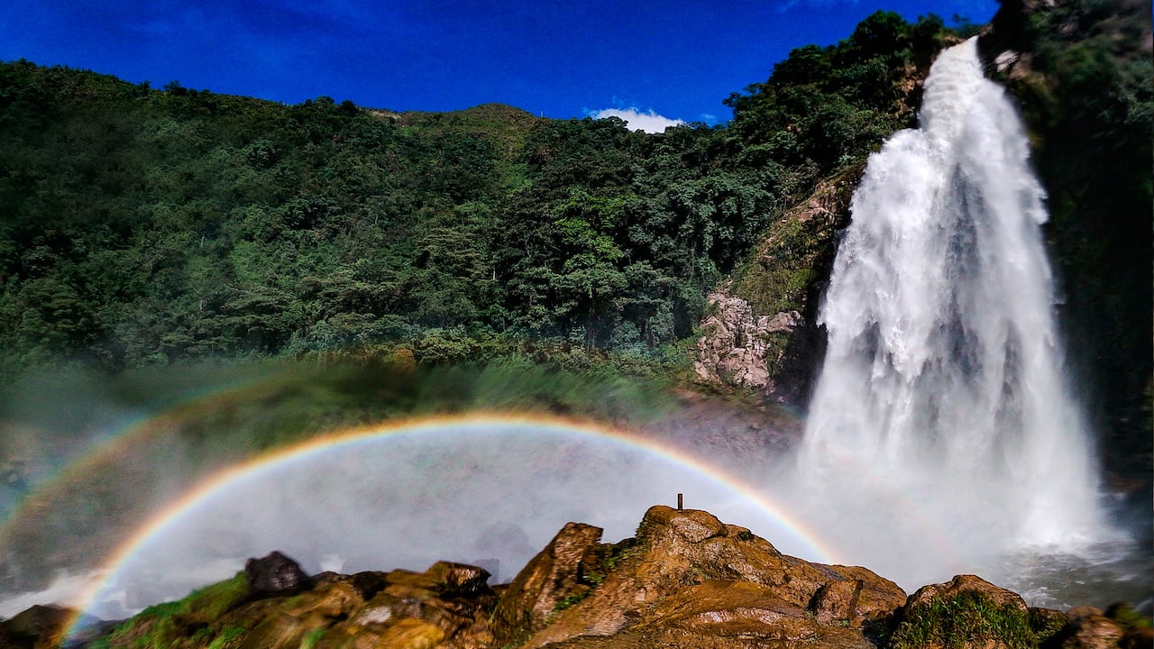 Pie de foto
Antioquia es una tierra mágica, envolvente, con experiencias, sabores y saberes que enamoran. / El Salto del Buey, donde la naturaleza es un desafío.