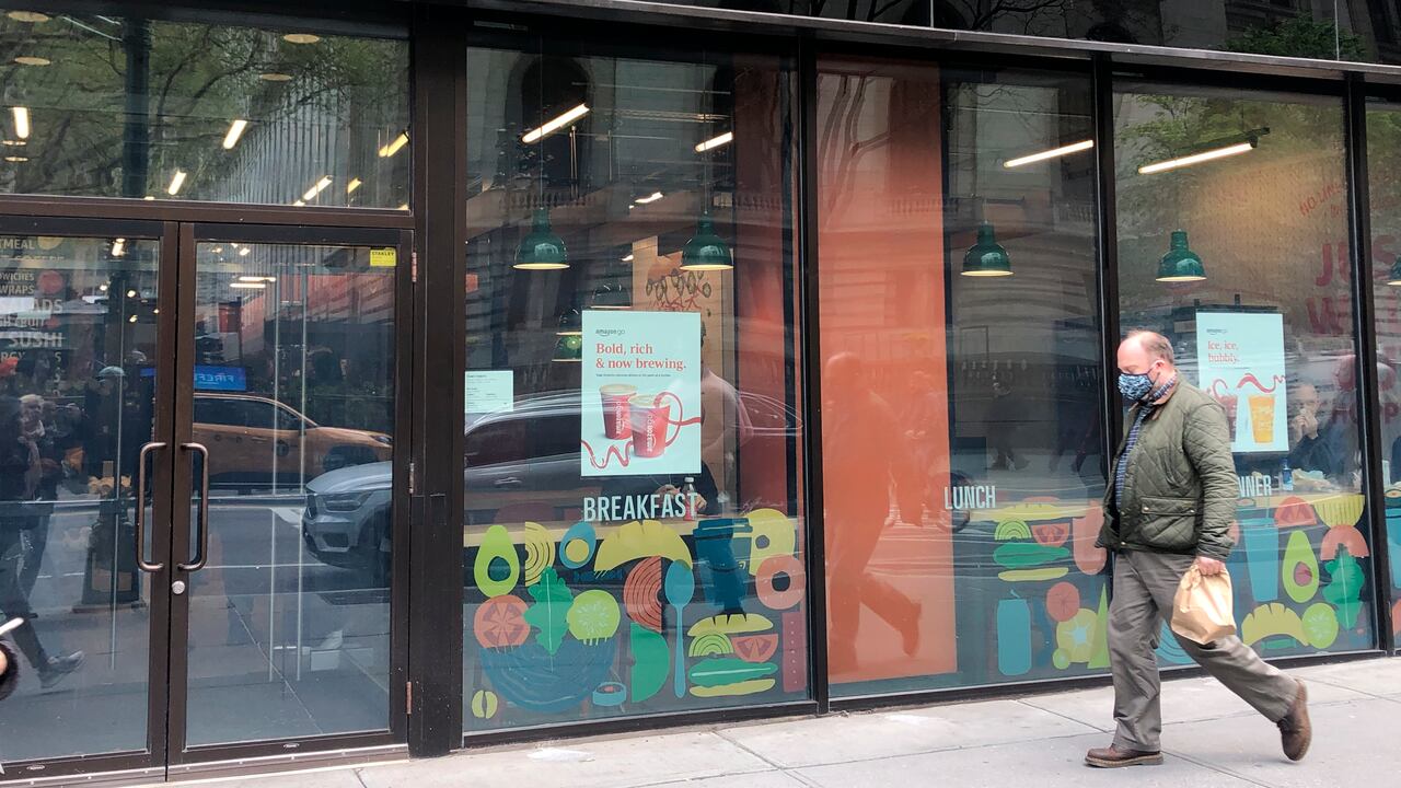 El sistema se introduciría este sistema sin contacto en tiendas seleccionadas de Amazon Go.