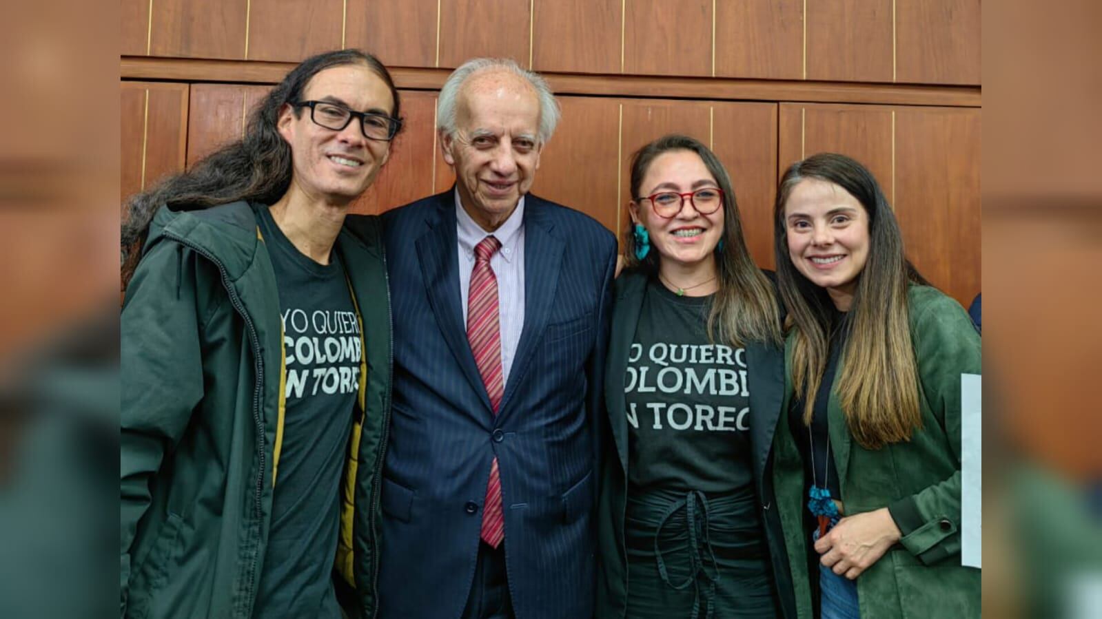 Movimiento Animalista del Valle acompañó radicación de proyecto que busca la abolición de las corridas de toros en Colombia.