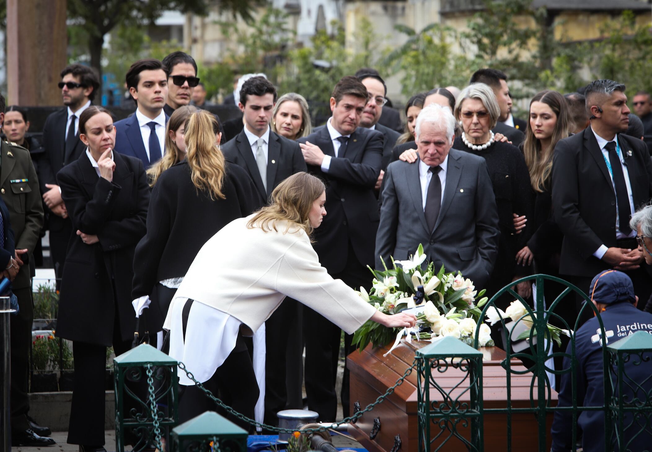 Funeral de Miguel Uribe Turbay:  Cementerio Central del sepelio del senador.