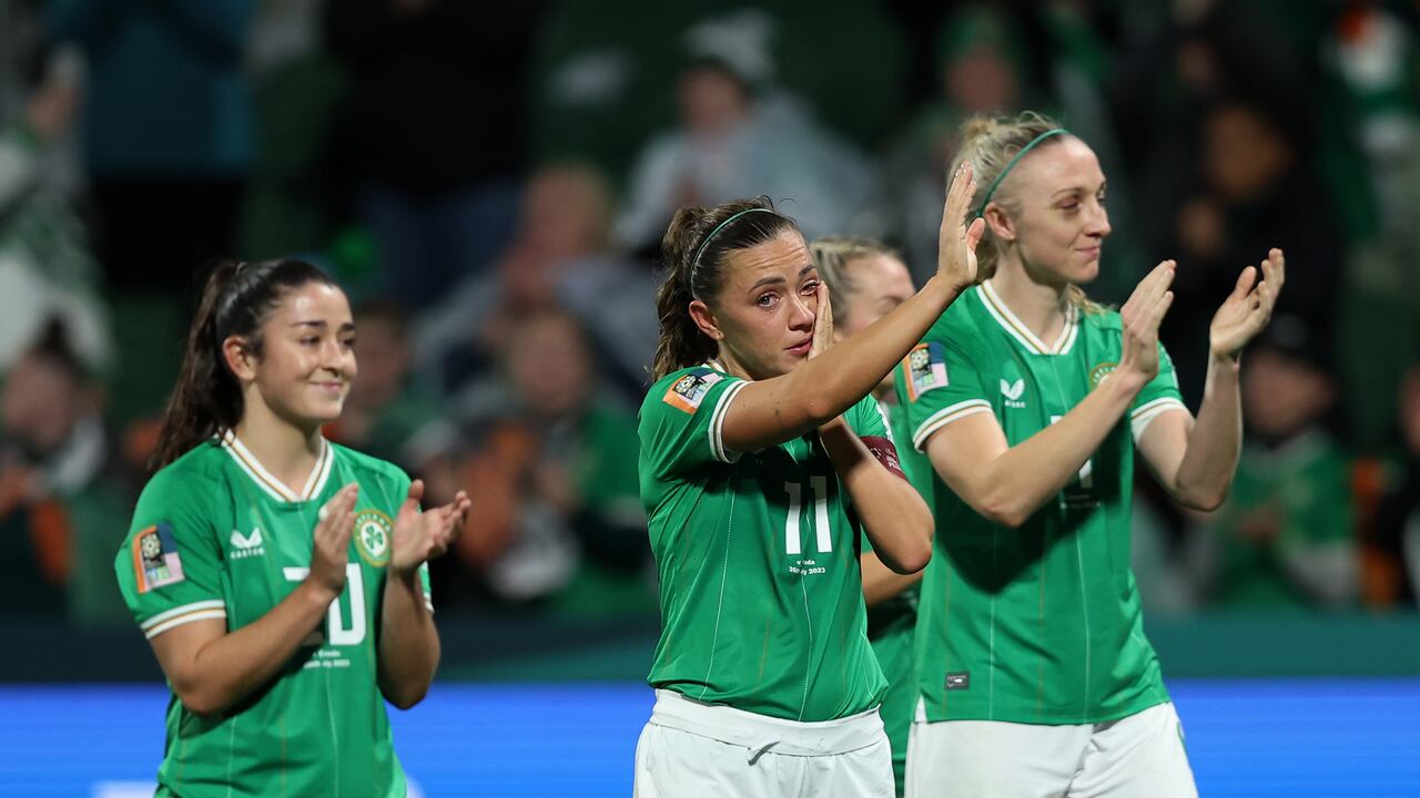 PERTH, AUSTRALIA - JULY 26: Republic of Ireland applaud fans after the team during the FIFA Women's World Cup Australia & New Zealand 2023 Group B match between Canada and Ireland at Perth Rectangular Stadium on July 26, 2023 in Perth, Australia. (Photo by Paul Kane/Getty Images)