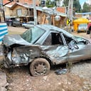 Los ocupantes de este vehículo se salvaron de milagro, tras ser arrastrados por la avalancha cuando se movilizaban por la vía Bogotá-La Calera.