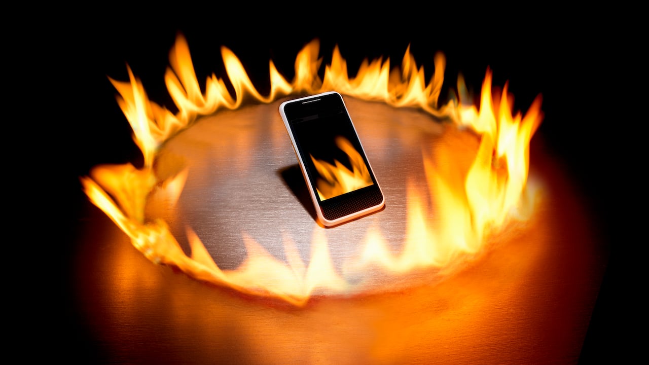 Los virus pueden hacer que la batería se infle. Getty Images.