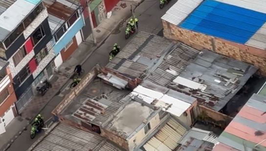 Cinematográfica persecución de delincuentes con el helicóptero Halcón de la Policía Nacional.