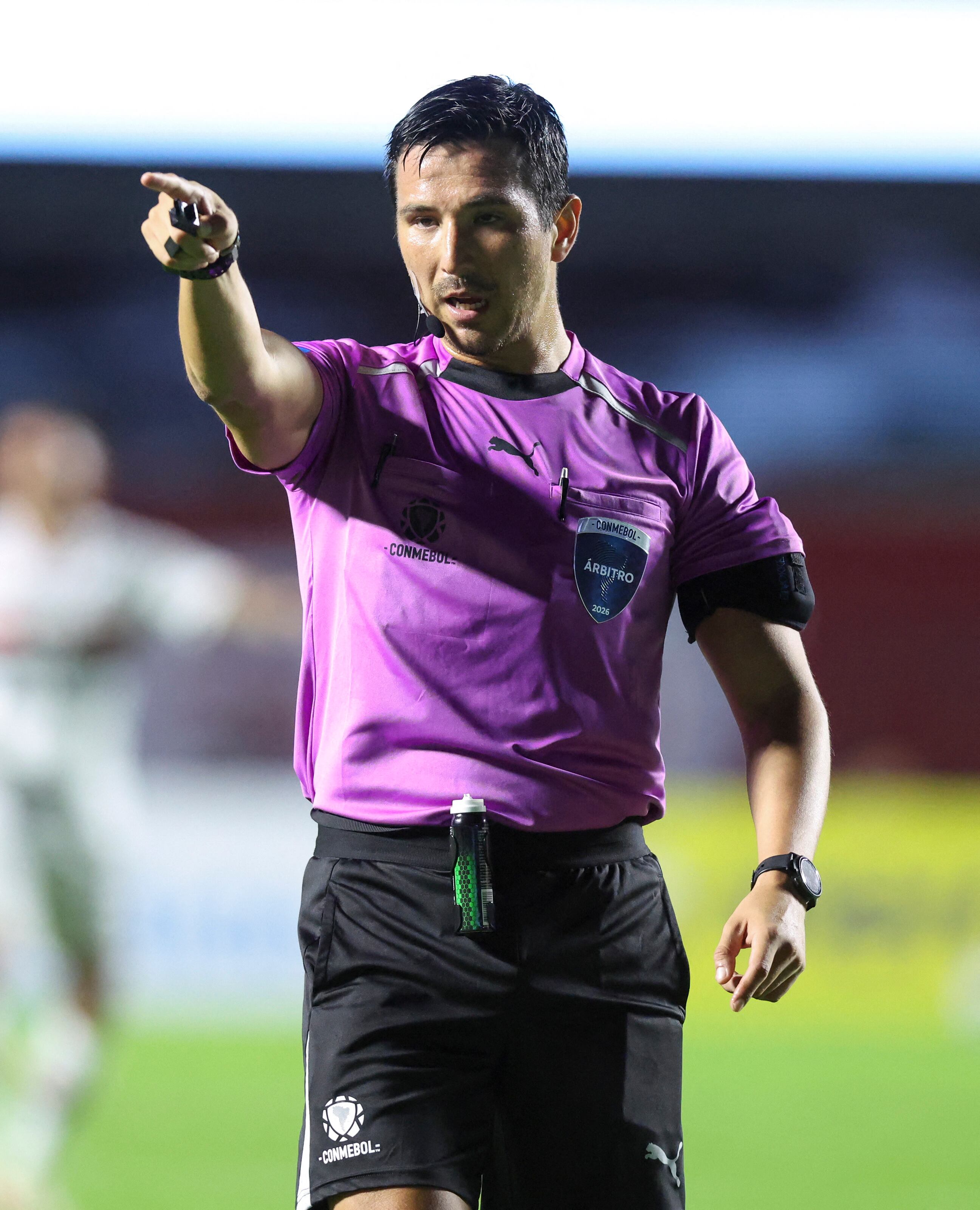 Kevin Ortega, árbitro peruano que pitó Sao Paulo vs. Millonarios de Sudamericana.