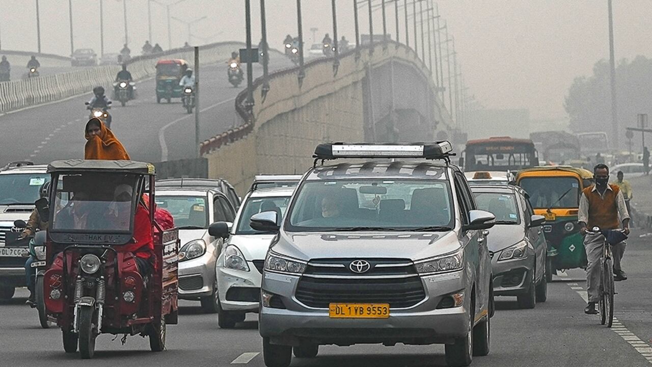 Una niña denunciaba el abuso que cuatro hombres cometieron en su contra; el policía que le tomaba la denuncia también abuso de ella.