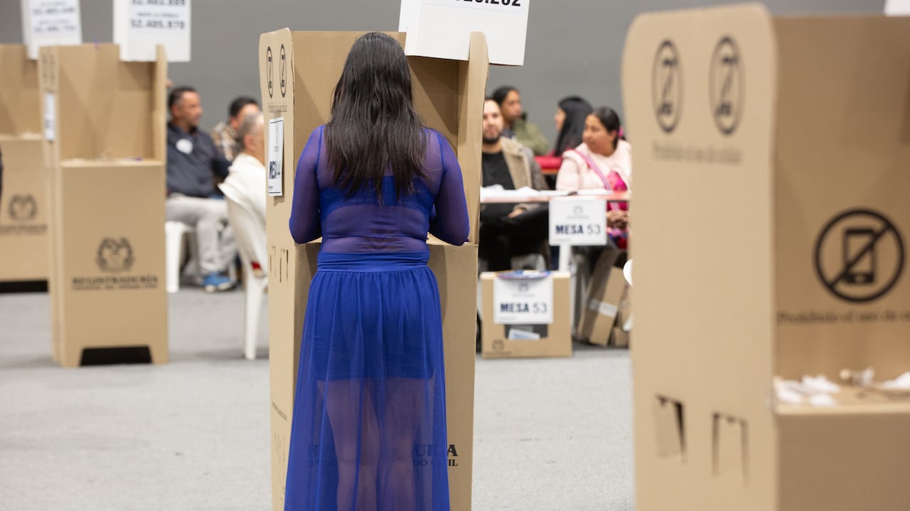 Corferias, votos, votación, mesas, urnas