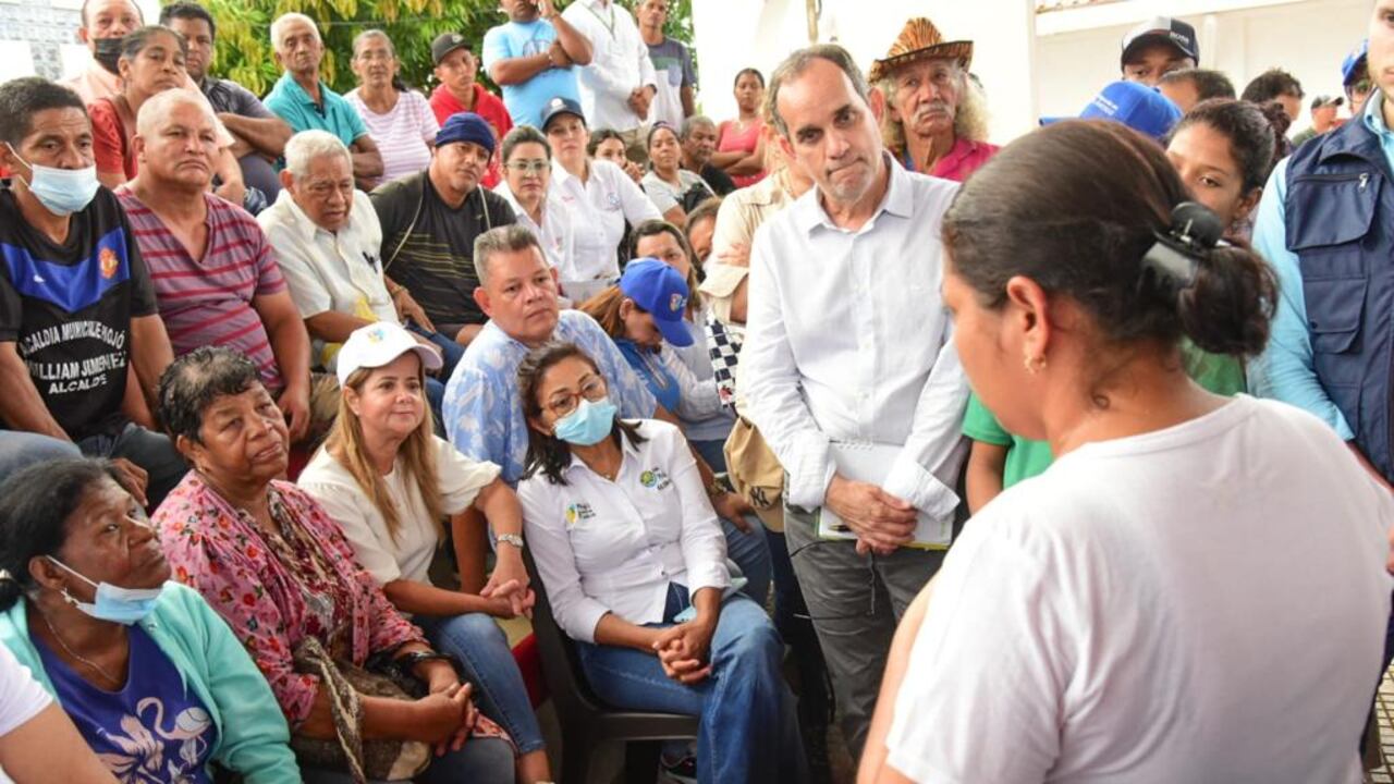 La Gobernadora Elsa Noguera ha liderado el plan de acción frente a la emergencia generada por las lluvias en el departamento.