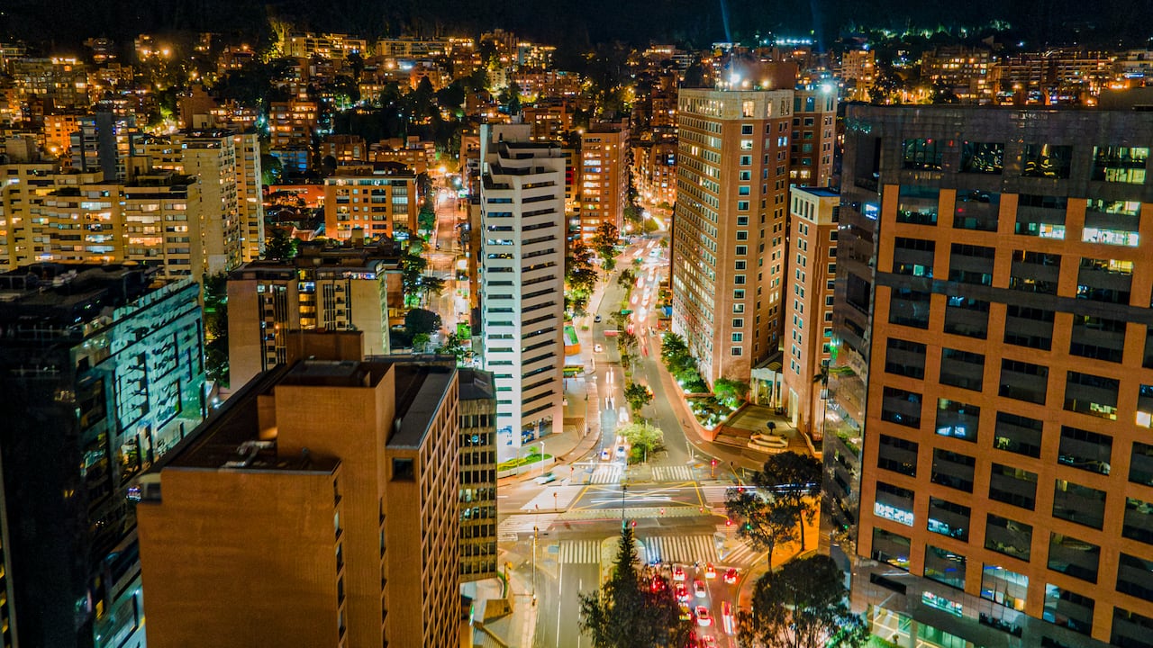 Esta ciudad es una de las más destacadas en el mundo para salir y hacer planes en la noche.