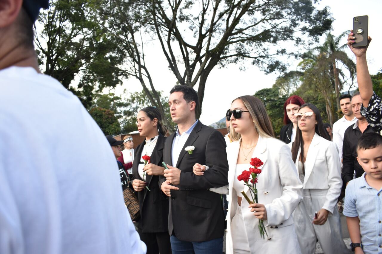 Honras Fúnebres Darío Gómez