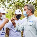 El ministro Ambiente, Carlos Correa, presentó el programa que le permite al personal carcelario trabajar en restauración ecológica y siembra de árboles. Foto; Ministerio de Ambiente