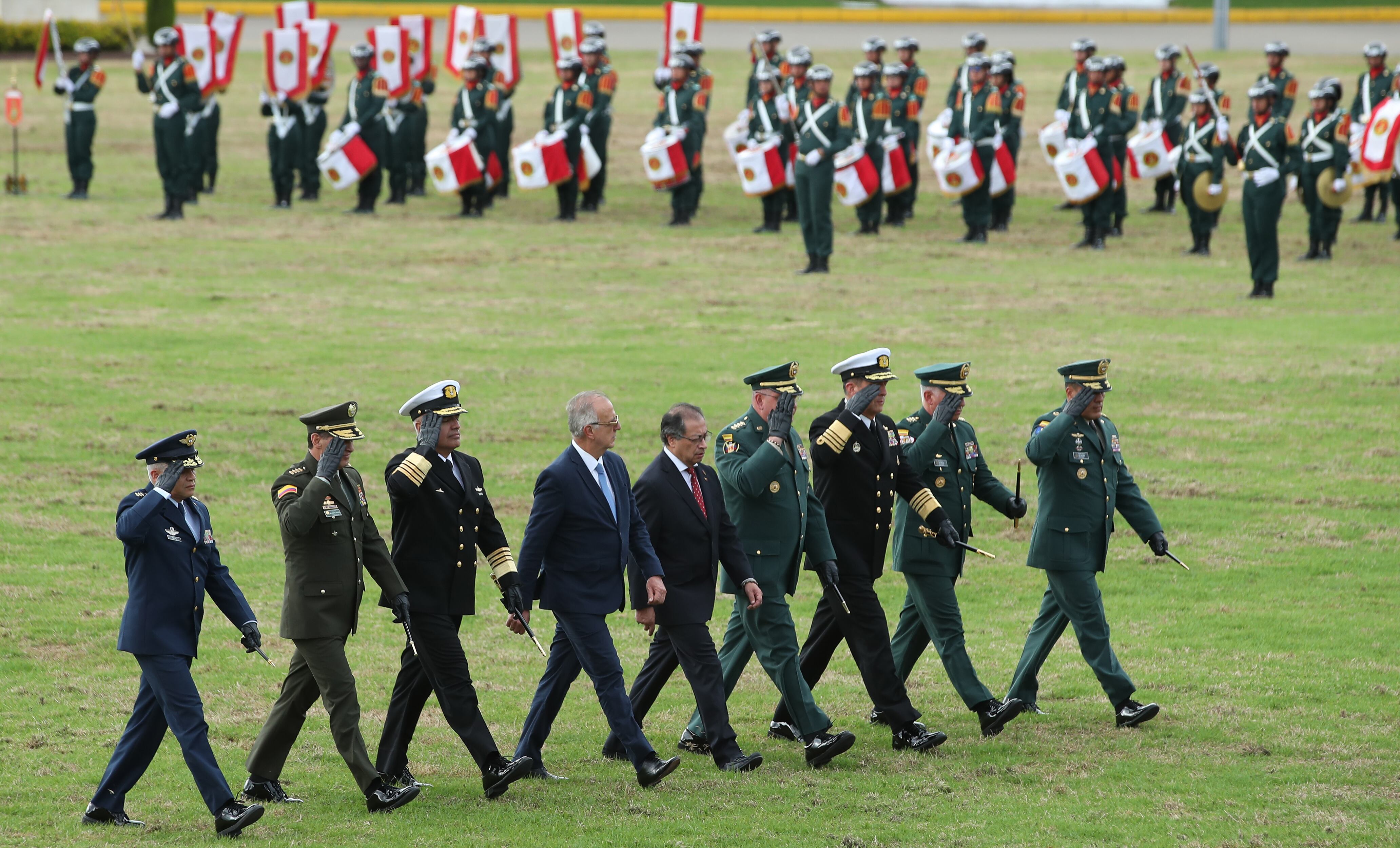 Presidente Gustavo Petro presidió la ceremonia de transmisión de mando del nuevo Comandante General de las Fuerzas Militares almirante Francisco Cubides Granados
Escuela Militar de Cadetes General José María Córdova
Bogota julio 9 del 2024
Foto Guillermo Torres Reina / Semana