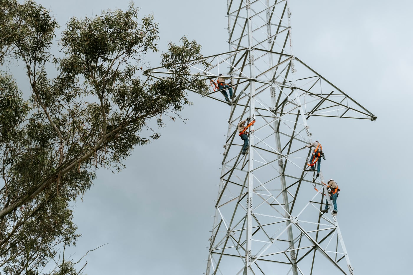 Son varios los proyectos de transmisión energética que viene adelantando Grupo Energía de Bogotá. Uno de estos, se ejecuta en el departamento de La Guajira.