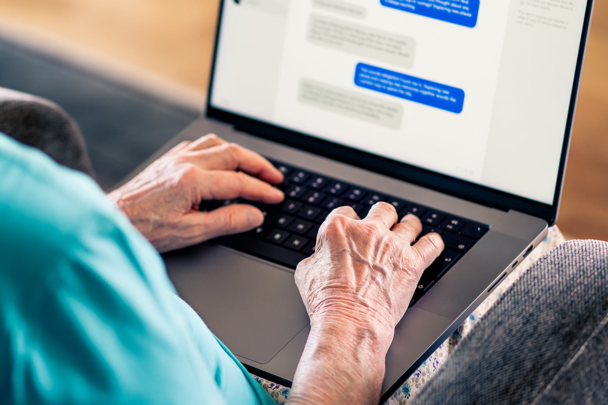 La fragilidad de un adulto mayor lo convirtió en víctima mortal de un engaño virtual.