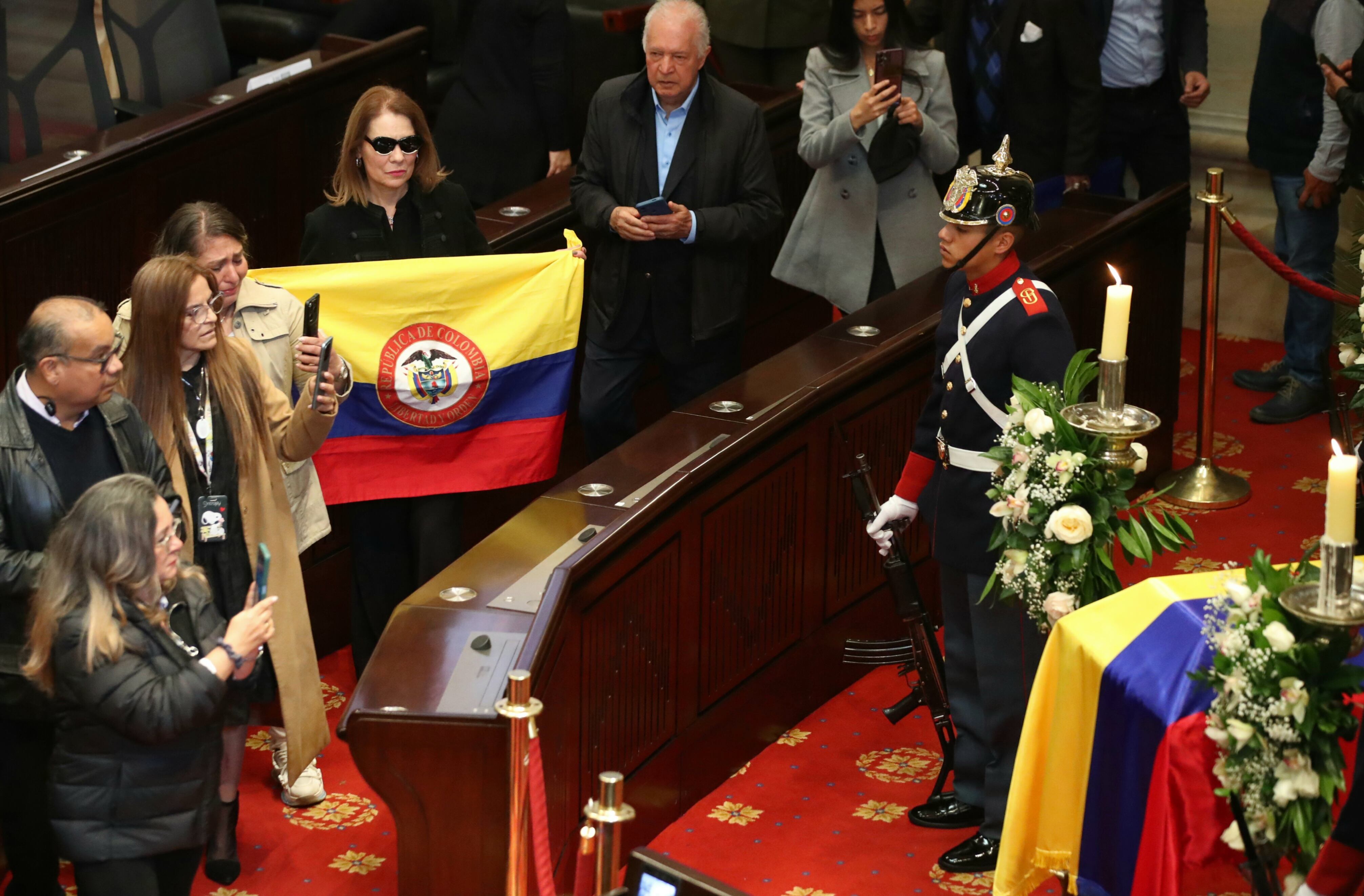 Homenaje póstumo en el Capitolio Nacional al senador Miguel Uribe Turbay.