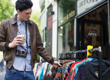 La noción de renovación aparece como un concepto clave en la interpretación de la IA sobre los rituales navideños.