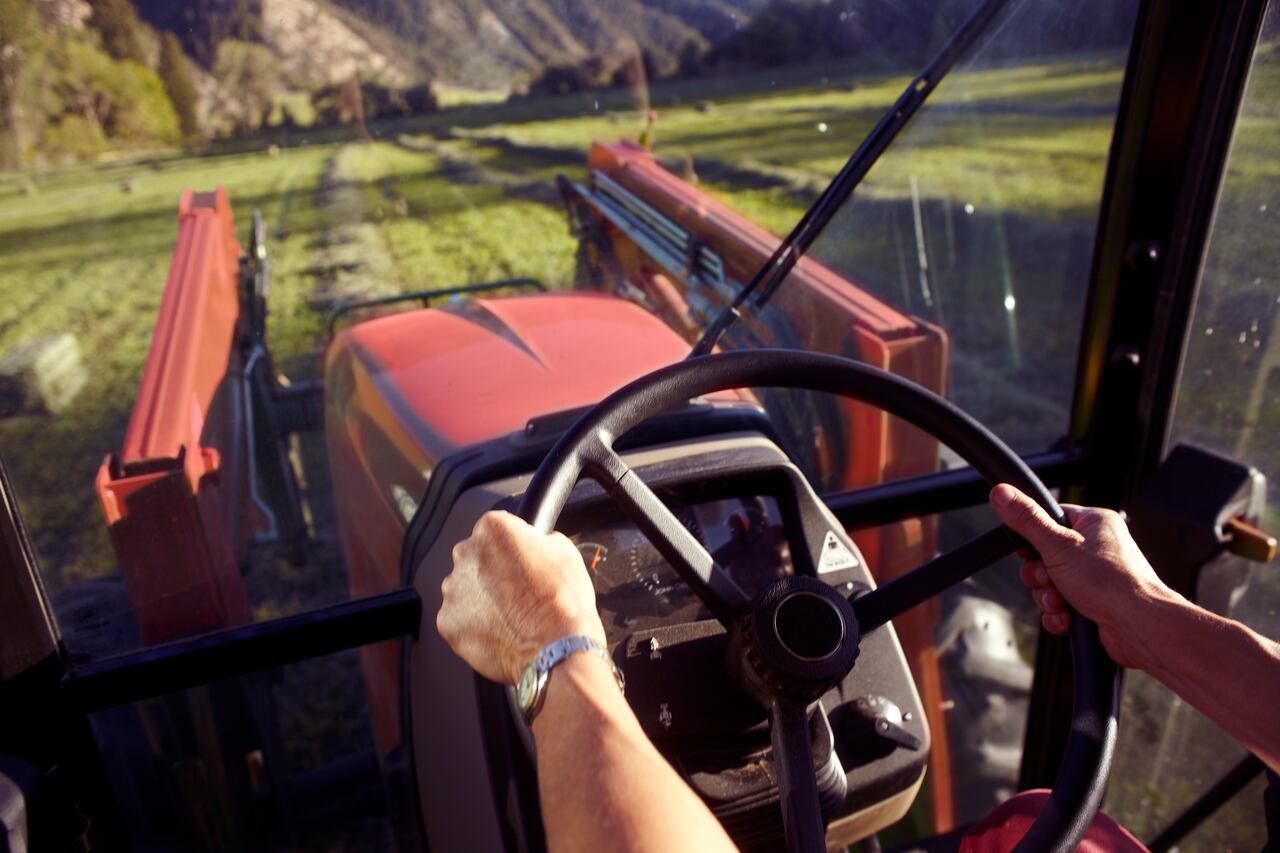La joven murió tras ser aplastada por una de las ruedas.