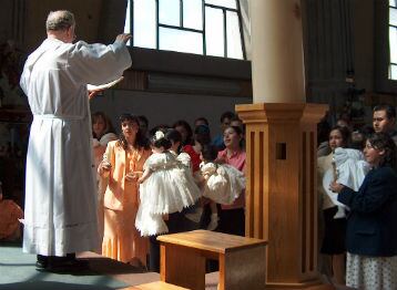 Más de 1,5 millones de niños estudian en una de las 2.500 escuelas católicas existentes en España. 