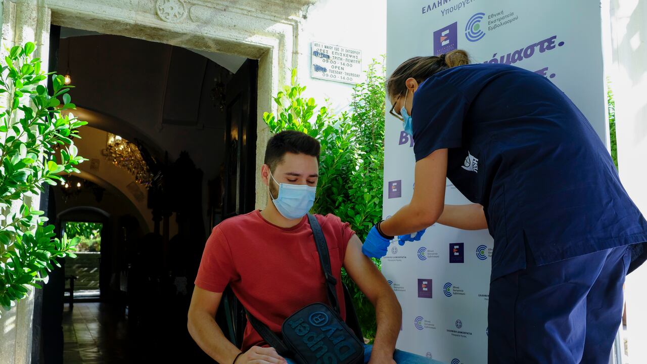 ¿Europa aplicará una dosis de refuerzo de la vacuna de Pfizer?