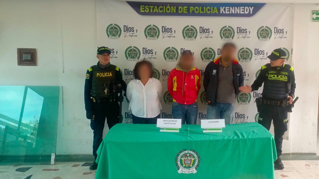 Tres contratistas de alcaldías locales en Bogotá fueron capturados por exigir dinero a un ciudadano que construía una obra