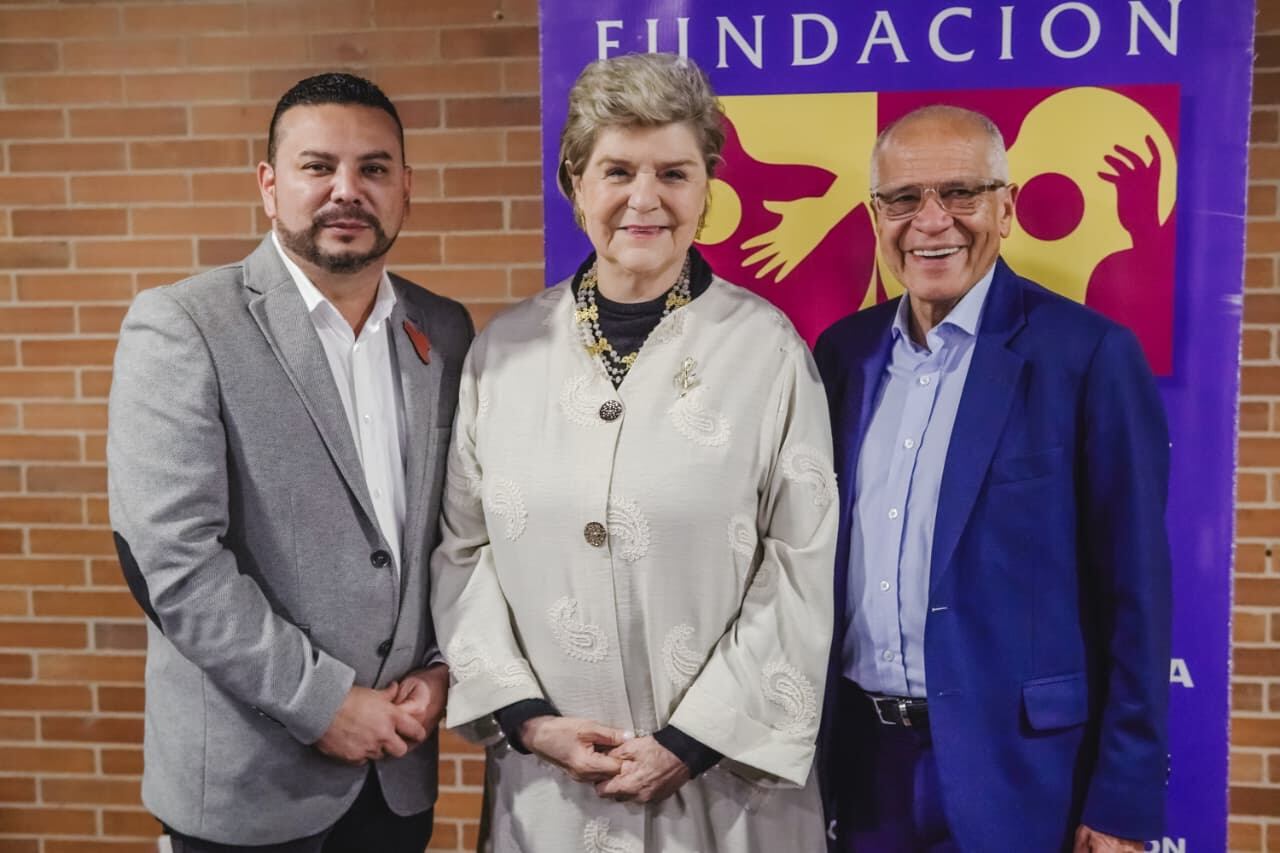 Alexander Castro, Secretario Cultura y Turismo Tolima; Doris Morera de Castro, fundadora y directora del Festival Nacional de la Música Colombia; Alfonso Gómez Méndez, presidente emérito de la Fundación Musical de Colombia.