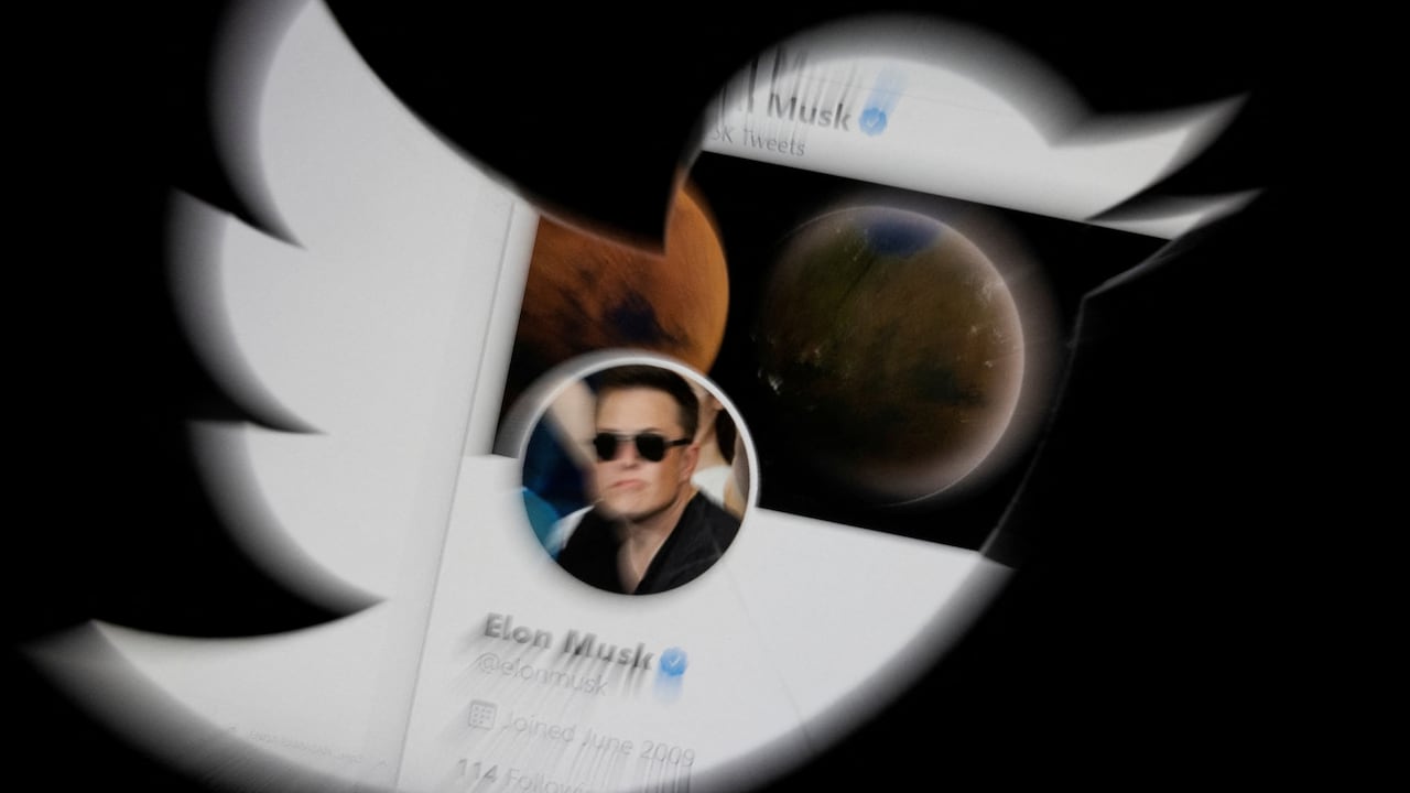 Elon Musk adquirió Twitter por 44.000 millones de dólares.