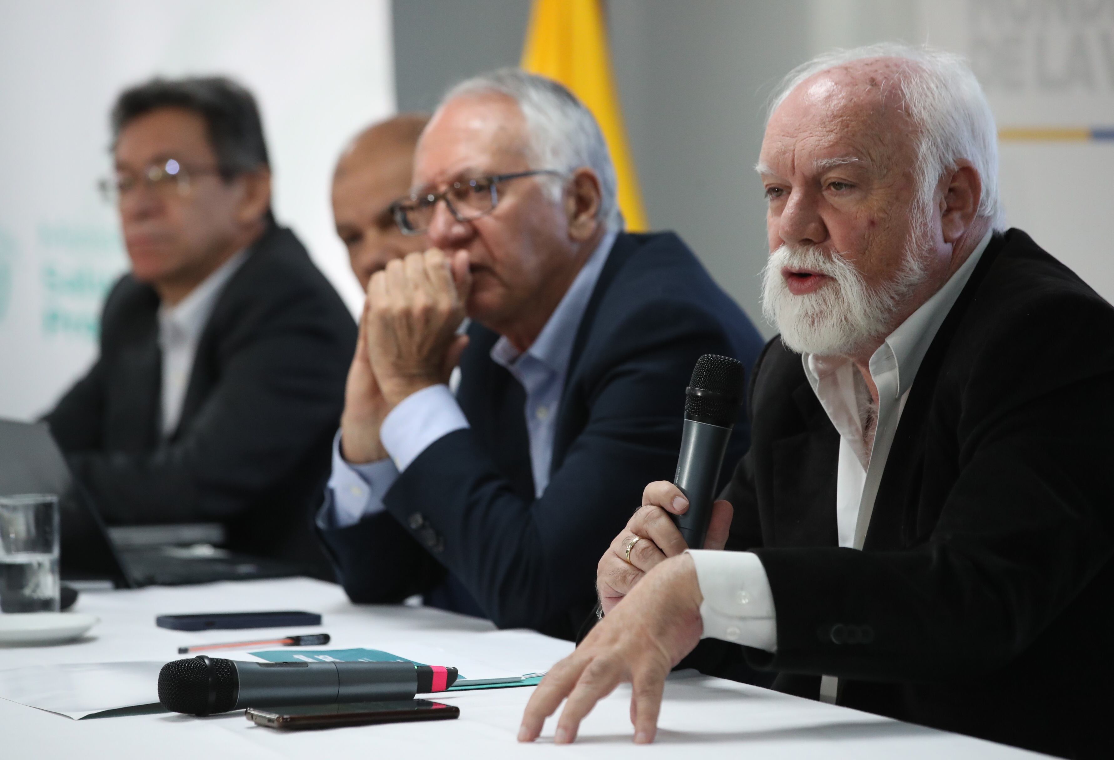 Guillermo Alfonso Jaramillo ministro de salud