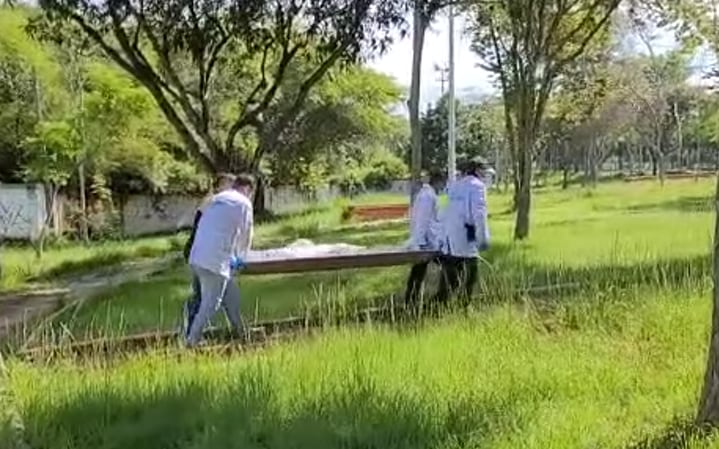 La víctima sería un hombre en condición de calle.