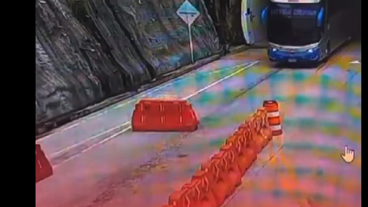 Un video grabado en la vía que conecta a Urabá con Medellín se viralizó en las últimas horas en las redes sociales.