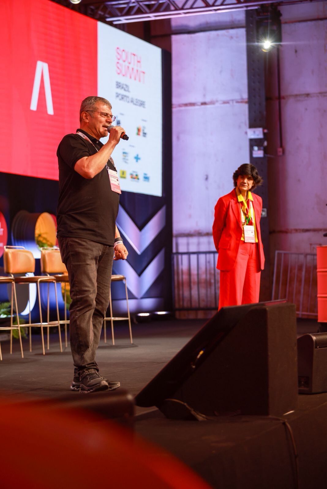 José Renato Hopf, empresario brasileño, y María Bustamante, en el South Summit de Brasil, la cumbre de startups más grande de la región.