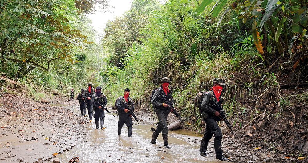 El ELN secuestró a dos policías hace 10 en Arauca. 